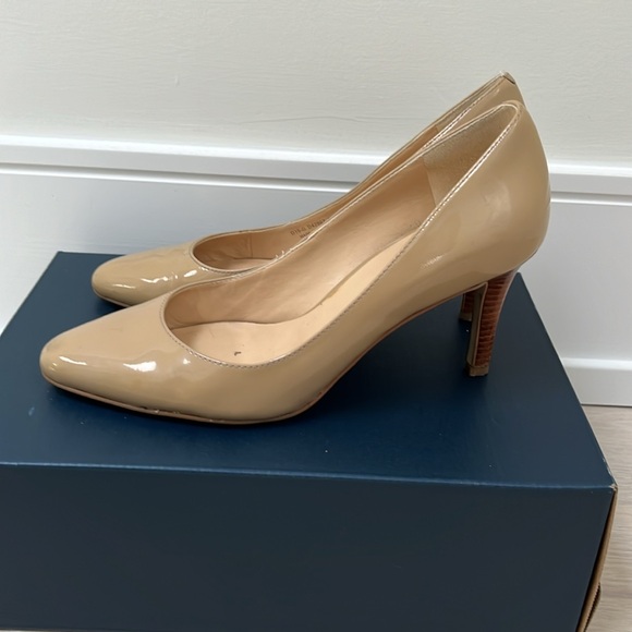 Neutral pumps, size 7. Cole HAAN - Picture 2 of 3